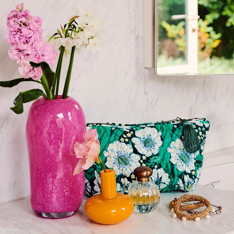 Tumbling Flowers Green Velvet Toiletry Bag One Size