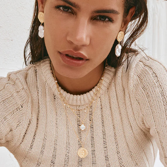 Adore Pendant Necklace