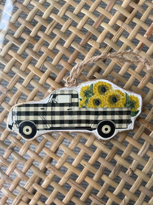 Christmas Decoration Vintage Truck with Sunflowers